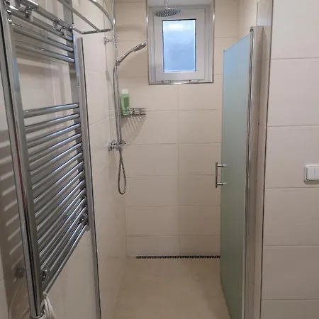 Apartma Marcella アパート *